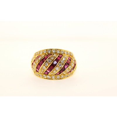 18K Yellow Gold Diamond and Ruby Ring