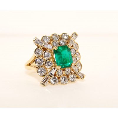 18K Yellow Gold Diamond and Emerald Earrings