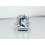 18 Karat White Gold Aquamarine and Diamond Ring  