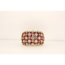 18K Yellow Gold Diamond and Ruby Ring