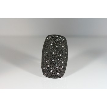 Black diamond ring